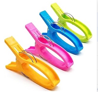 Extra Große Handtuchklammern für Strandliegen, 4 Stück Wäscheklammern Groß, Farbige Strandtuchklammern für Pool, Sonnenliege, Stabil & Winddicht, Schwere Decken & Badetuch Clips